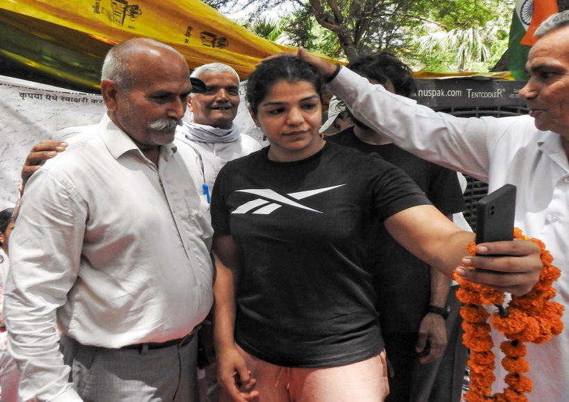 साक्षी मलिक का आरोप: प्रदर्शनकारी पहलवानों को अरुण जेटली स्टेडियम में प्रवेश से वंचित किया गया
