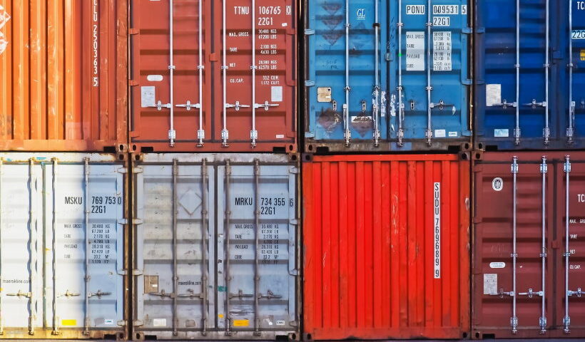 अप्रैल में बांग्लादेश का निर्यात 16.52 फीसदी गिरा