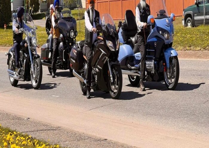 कैलिफोर्निया में सिखों को बिना हेलमेट बाइक की सवारी की अनुमति देने वाला विधेयक
