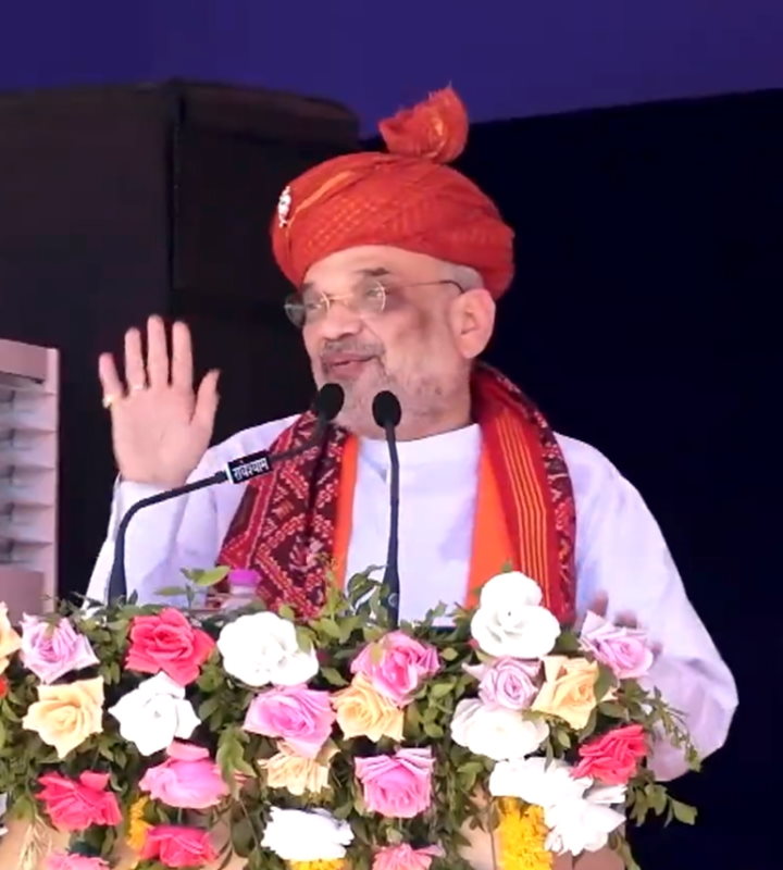 मोदी सरकार सहकारी समितियों को मजबूत बनाने के लिए प्रतिबद्ध: शाह