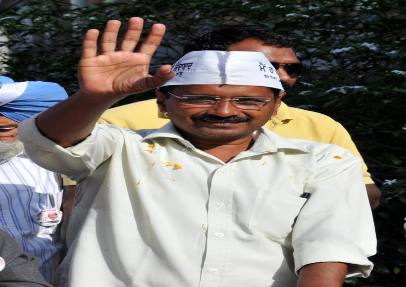 केजरीवाल ने अध्यादेश को लेकर केंद्र पर फिर बोला हमला