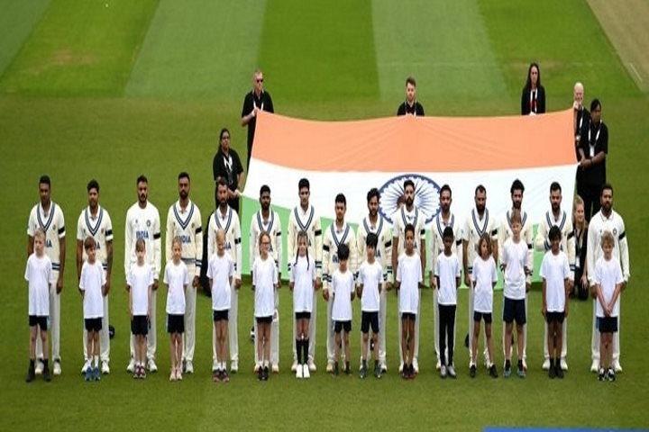 ओडिशा ट्रेन त्रासदी के पीड़ितों के लिए भारत और ऑस्ट्रेलिया के खिलाड़ियों ने हाथों पर काली पट्टी बांधी