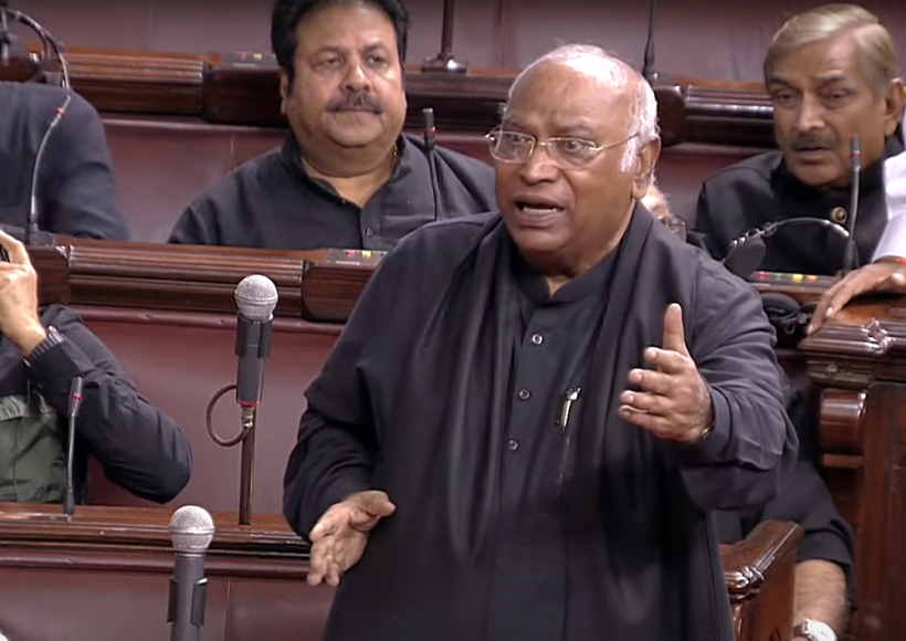पीएम मोदी के पास देश भर में भाषण देने का समय है लेकिन संसद में नहीं : खड़गे