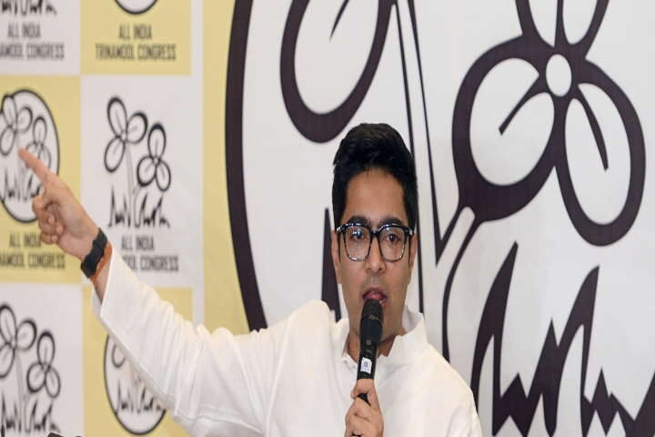 बंगाल शिक्षक भर्ती घोटाला : सुप्रीम कोर्ट ने अभिषेक बनर्जी के खिलाफ जांच पर रोक लगाने से किया इनकार