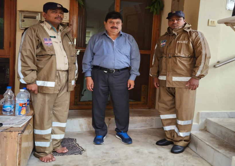 तेलंगाना में बीजेपी नेताओं को किया गया नजरबंद