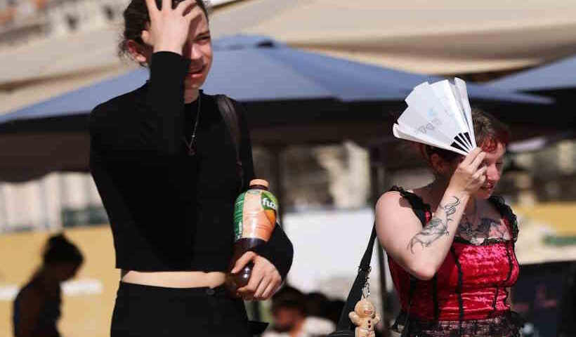 Prolonged heat wave in US leads to spike in severely burned patients