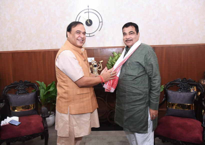 असम सीएम ने गडकरी से की मुलाकात, प्रमुख परियोजनाओं के लिए मदद मांगी