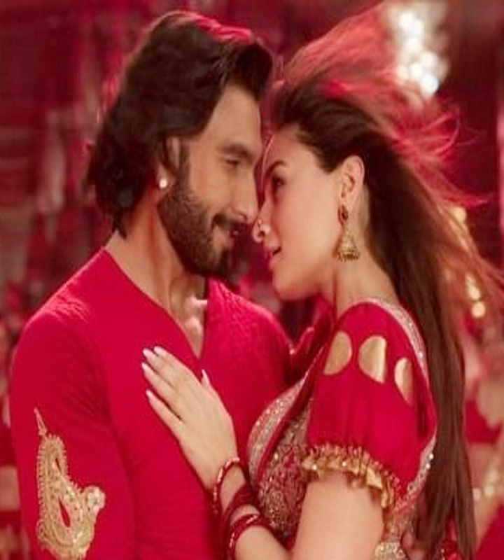 बोर्ड ने 'रॉकी और रानी की प्रेम कहानी' से ममता बनर्जी का संदर्भ हटाने के लिए कहा