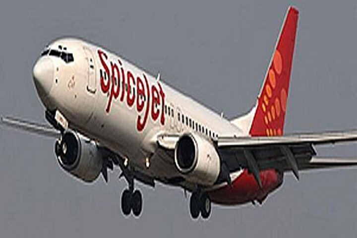 डीजीसीए ने स्पाइसजेट को 'कड़ी निगरानी' से राहत दी