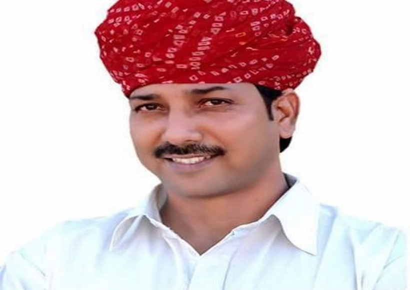 राजस्थान विधानसभा: बर्खास्त मंत्री राजेंद्र गुढ़ा को मार्शलों ने सदन से किया बाहर