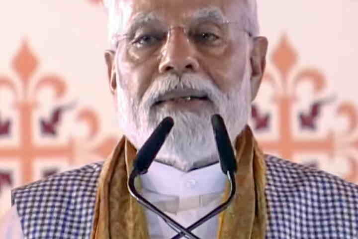 विपक्षी गठबंधन 'इंडिया' को 'यूपीए प्लस' के नाम से पुकारें या फिर 'घमंडिया' दें नाम, भाजपा कर रही विचार