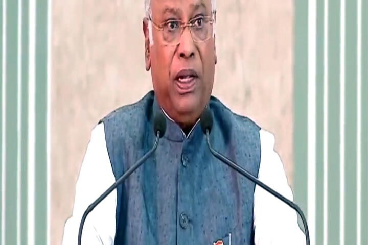 हरियाणा हिंसा, जयपुर एक्सप्रेस में 4 लोगों की हत्या सत्ता के लालच में नफरत फैलाने का नतीजा : खड़गे