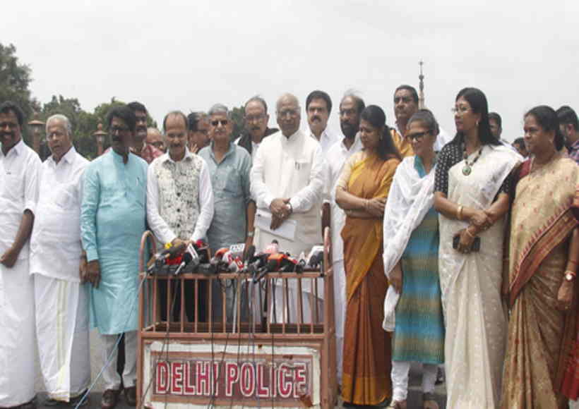 'इंडिया' सांसदों का प्रतिनिधिमंडल