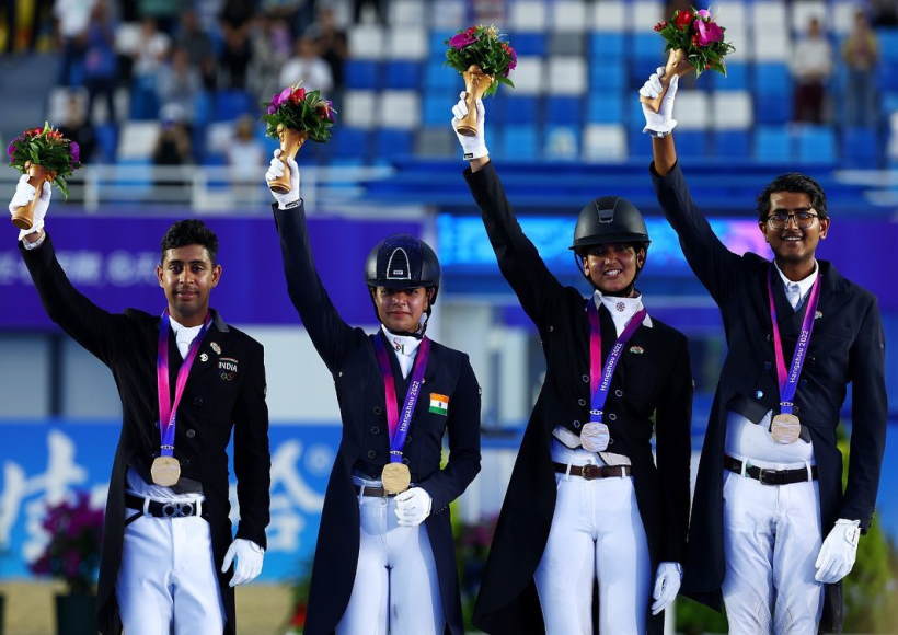 अनुश अग्रवाल,हृदय विपुल छेड़ा,सुदीप्ति हजेला और दिव्यकृति सिंह (तस्वीर साभार हृदय छेड़ा इंस्टाग्राम)