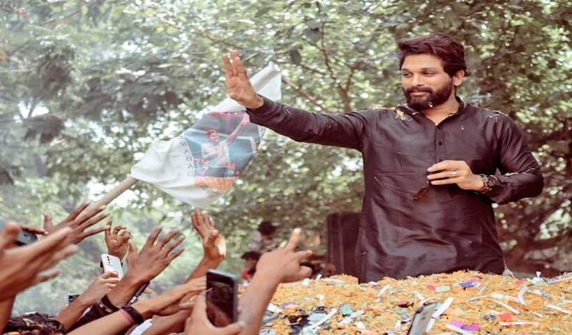 Allu Arjun with fan (Pic credit AAFanIkkadaa "X")