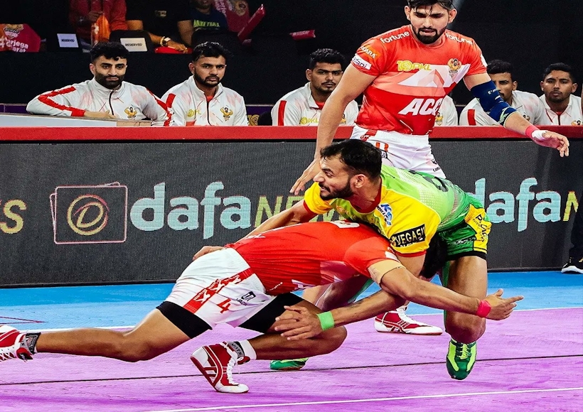 Ptana vs Gujrat PKL (pic credit ProKabaddi "X")