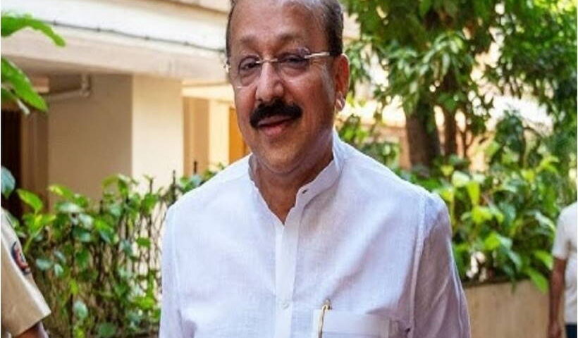 महाराष्ट्र के पूर्व मंत्री बाबा सिद्दीकी (तस्वीर क्रेडिट @VnsAnuTi)