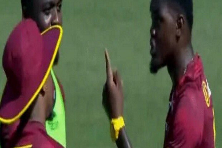 अल्जारी जोसेफ (तस्वीर क्रेडिट @VibhuBhola)