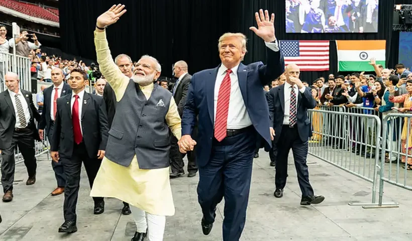 प्रधानमंत्री नरेंद्र मोदी और डोनाल्ड ट्रंप (तस्वीर क्रेडिट@seetimes_in)