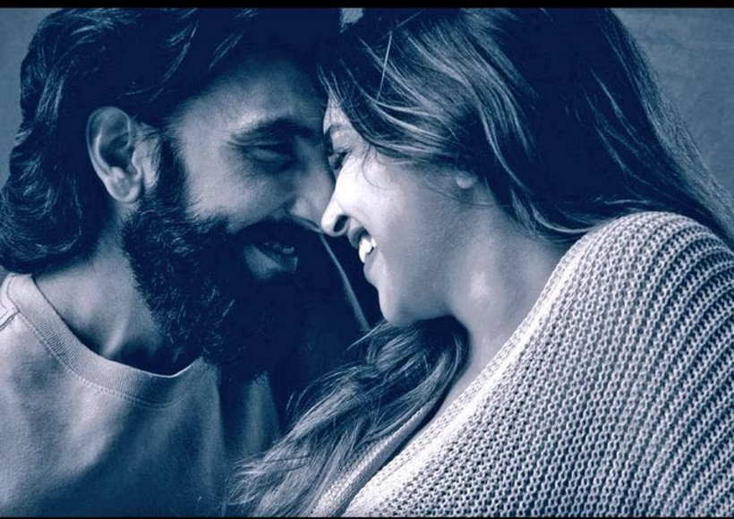 रणवीर सिंह और दीपिका पादुकोण (तस्वीर क्रेडिट@GaganPratapMath)