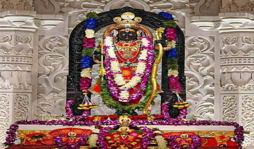 श्रीराम मंदिर में रामलला (तस्वीर क्रेडिट@choudharykrs)