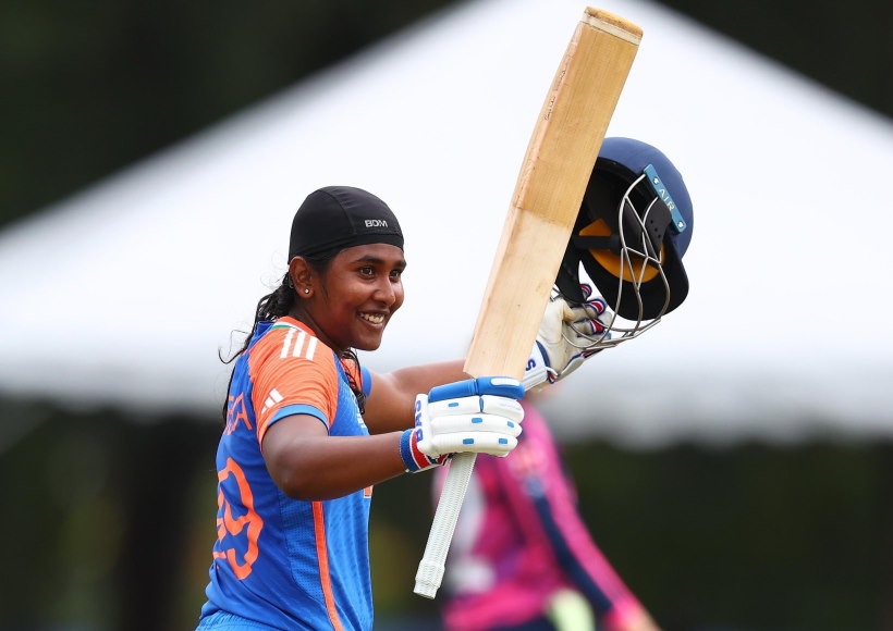 गोंगाडी तृषा (तस्वीर क्रेडिट@M_Raj03)