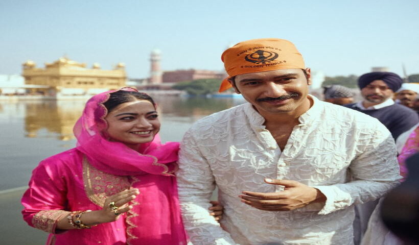 विक्की कौशल-रश्मिका (तस्वीर क्रेडिट@aajtak)