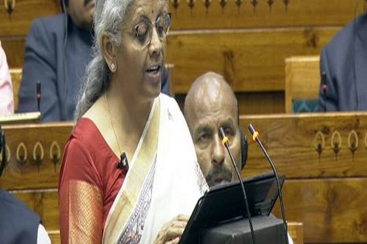 केंद्रीय वित्त मंत्री निर्मला सीतारमण (तस्वीर क्रेडिट@AkashYa17010281)