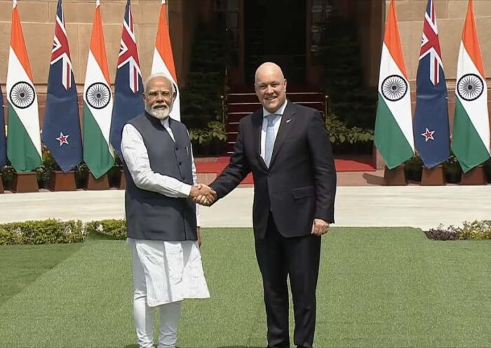 प्रधानमंत्री नरेंद्र मोदी और न्यूजीलैंड के प्रधानमंत्री क्रिस्टोफर लक्सन (तस्वीर क्रेडिट@Swapnil10Verma)