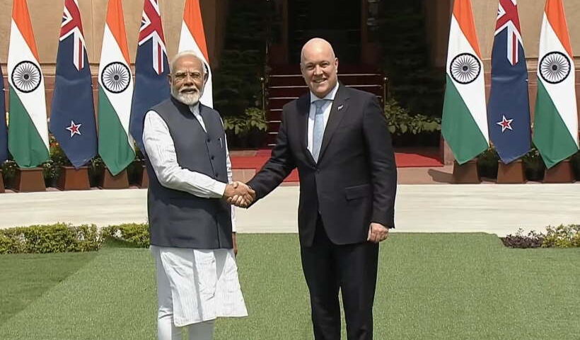 प्रधानमंत्री नरेंद्र मोदी और न्यूजीलैंड के प्रधानमंत्री क्रिस्टोफर लक्सन (तस्वीर क्रेडिट@Swapnil10Verma)