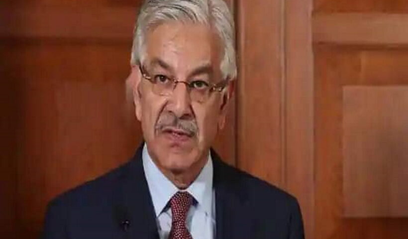 पाकिस्तान के रक्षा मंत्री ख्वाजा आसिफ (तस्वीर क्रेडिट@ajaychauhan41)