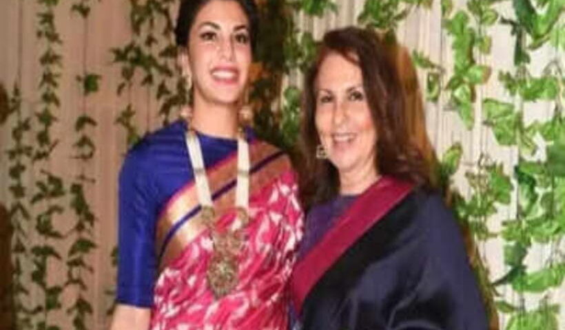 जैकलीन फर्नांडिस अपनी माँ किम फर्नांडिस के साथ (तस्वीर क्रेडिट@VeereshKum9526)