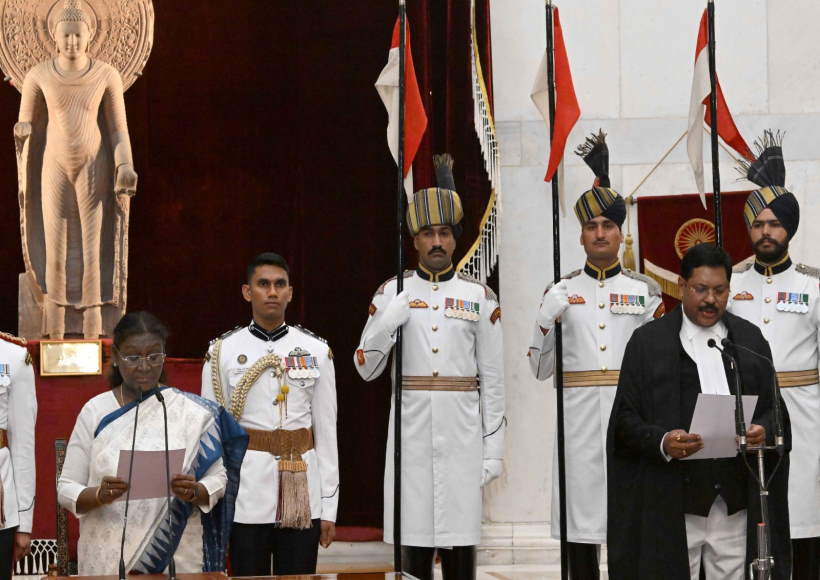 भारत के 52वें मुख्य न्यायाधीश जस्टिस बी.आर. गवई (तस्वीर क्रेडिट@anod_zote)