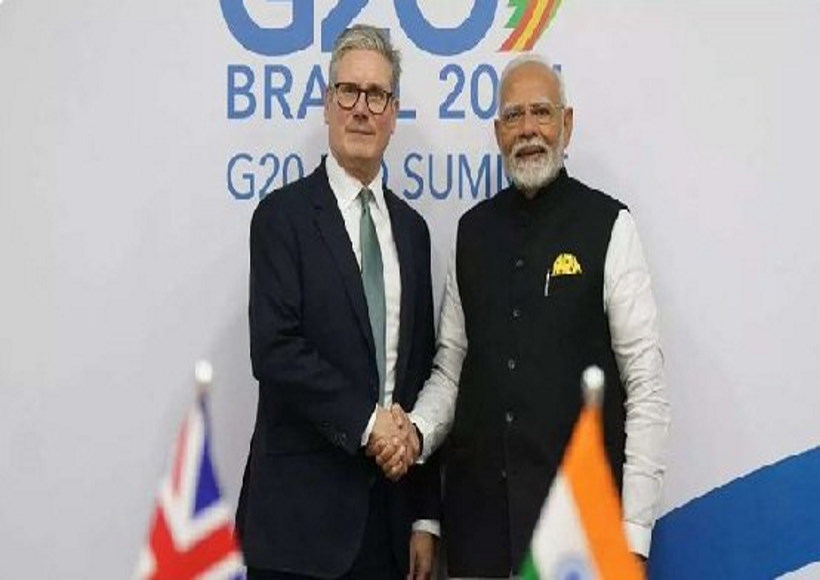 प्रधानमंत्री नरेंद्र मोदी और ब्रिटेन के प्रधानमंत्री सर कीर स्टार्मर (तस्वीर क्रेडिट@TheNikhatJahan)