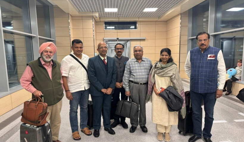 कनिमोझी के नेतृत्व में एक प्रतिनिधिमंडल मास्को पहुँची (तस्वीर क्रेडिट@ddsahyadrinews)