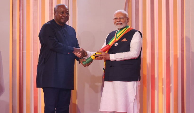 घाना में पीएम मोदी को सर्वोच्च नागरिक सम्मान (तस्वीर क्रेडिट@sengarlive)