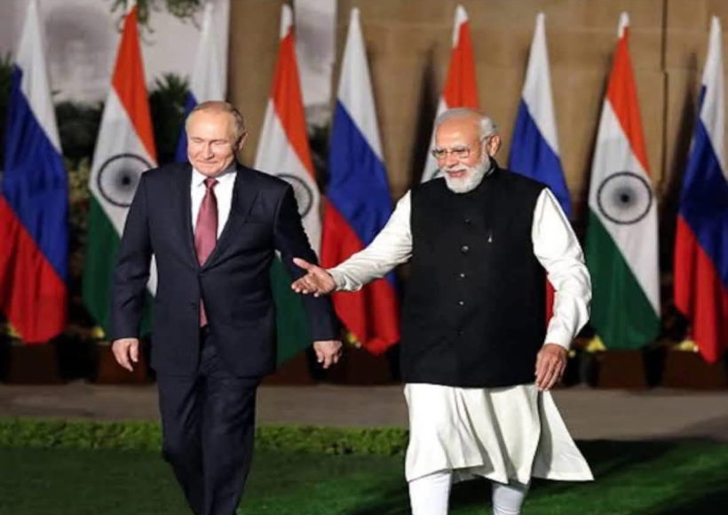 प्रधानमंत्री नरेंद्र मोदी और रूस के राष्ट्रपति व्लादिमीर पुतिन (तस्वीर क्रेडिट@shauryabjym)