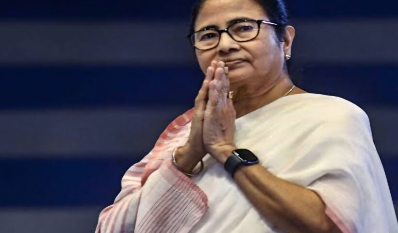 पश्चिम बंगाल की सीएम ममता बनर्जी (तस्वीर क्रेडिट@KunalGhoshAgain)