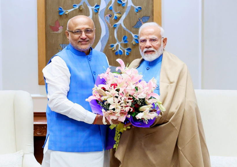 प्रधानमंत्री नरेंद्र मोदी और उपराष्ट्रपति पद के उम्मीदवार सी. पी. राधाकृष्णन (तस्वीर क्रेडिट@NitinNabin)