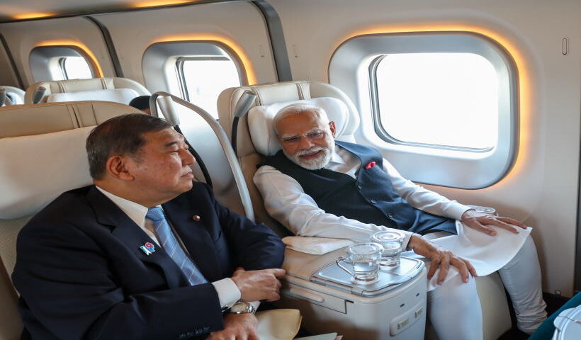 प्रधानमंत्री नरेंद्र मोदी और जापान के प्रधानमंत्री शिगेरु इशिबा (तस्वीर क्रेडिट@pkray11)