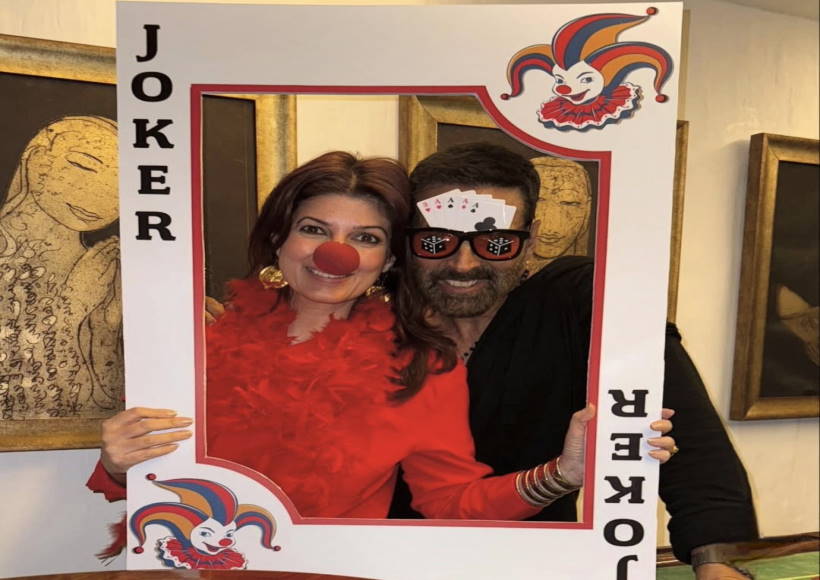 ट्विंकल खन्ना और अक्षय कुमार(तस्वीर क्रेडिट@Akkian_Emine87)