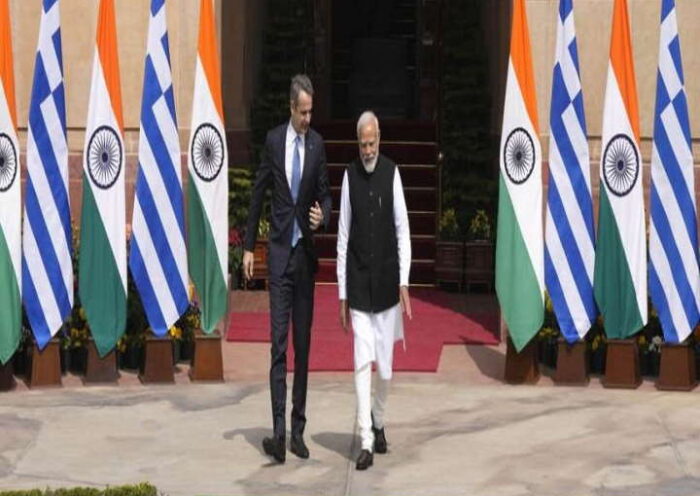 ग्रीस के प्रधानमंत्री क्यारीकोस मित्सोताकिस और प्रधानमंत्री नरेंद्र मोदी (तस्वीर क्रेडिट@oulosP)