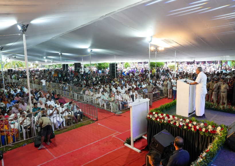 केरल में अनाक्कमपोयिल-कल्लाडी-ट्विन टनल फोर लेन परियोजना का शिलान्यास (तस्वीर क्रेडिट@pinarayivijayan)