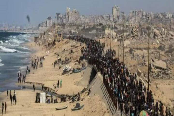 गाजा में युद्धविराम के बाद विस्थापित नागरिक लौटने लगे (तस्वीर क्रेडिट@dawang574937)