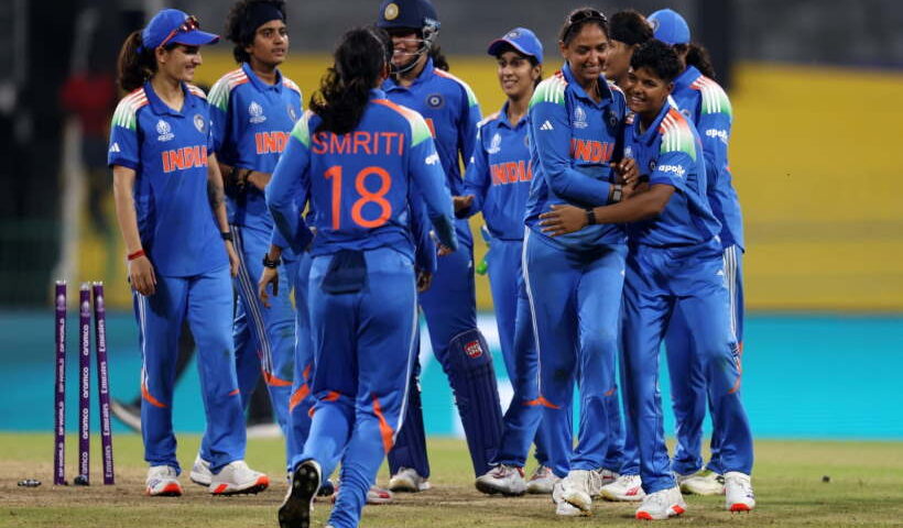 भारतीय महिला क्रिकेट टीम (तस्वीर क्रेडिट@ShahnawazBJP)