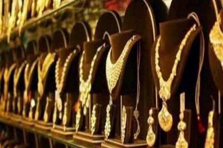 सोना और चाँदी ने दर्ज किए नए रिकॉर्ड