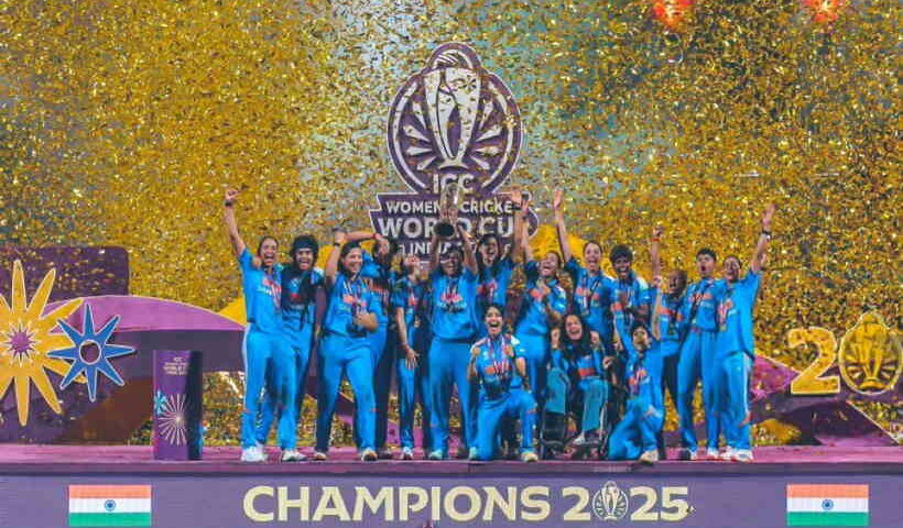 भारतीय महिला क्रिकेट टीम ने विश्व कप 2025 जीत रचा इतिहास (तस्वीर क्रेडिट@Navrang)