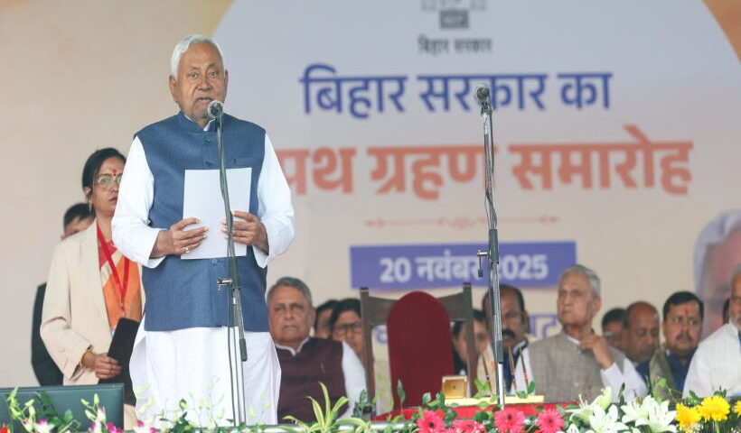 नीतीश कुमार ने 10वीं बार ली मुख्यमंत्री पद की शपथ (तस्वीर क्रेडिट@pan_kr)