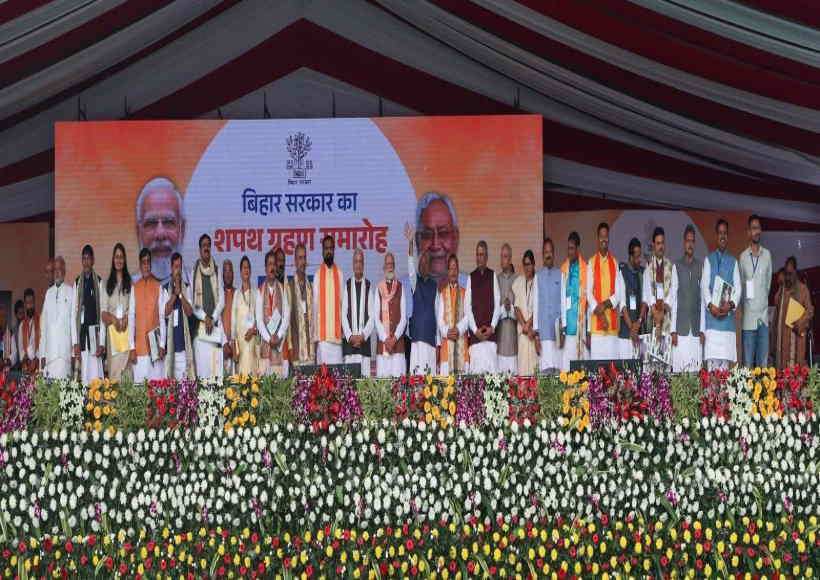 पीएम मोदी ने नीतीश कुमार को 10वीं बार मुख्यमंत्री बनने पर दी बधाई (तस्वीर क्रेडिट@AzadJamshedpur)