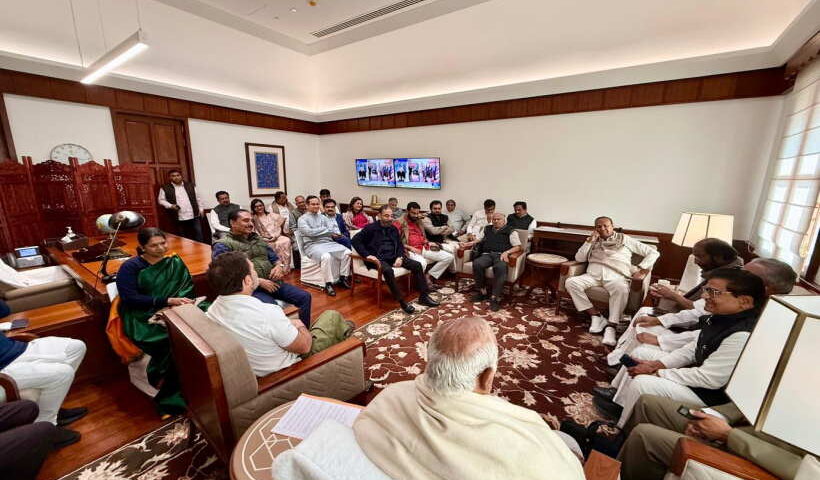 विपक्ष ने संसद के शीतकालीन सत्र में एसआईआर पर चर्चा की माँग की (तस्वीर क्रेडिट@gauravnewsman)